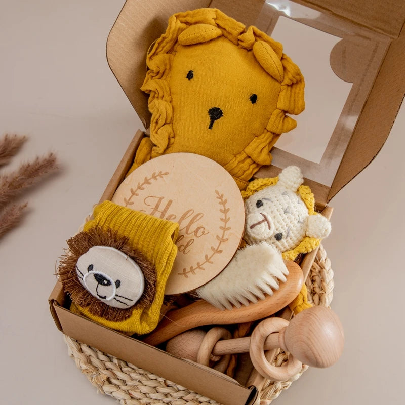 7 PCS Baby Shower Gift Set – Double-Sided Cotton Blanket, Bath Accessories & Wooden Crochet Rattle
