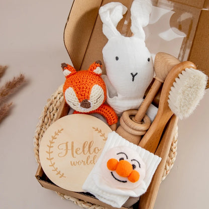 7 PCS Baby Shower Gift Set – Double-Sided Cotton Blanket, Bath Accessories & Wooden Crochet Rattle