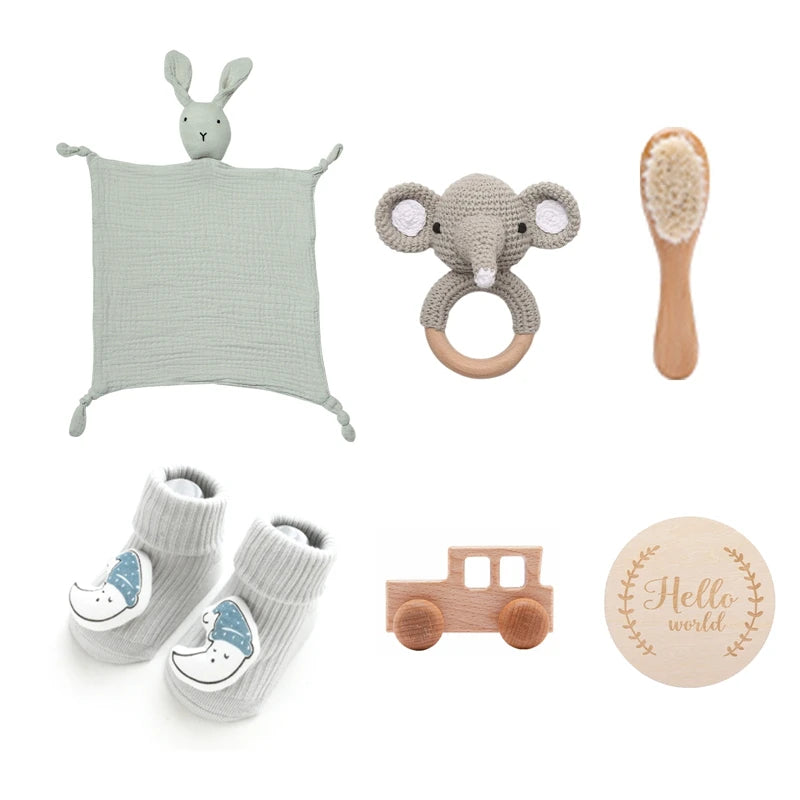 7 PCS Baby Shower Gift Set – Double-Sided Cotton Blanket, Bath Accessories & Wooden Crochet Rattle